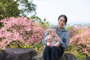 mother and baby with healthy microbiome